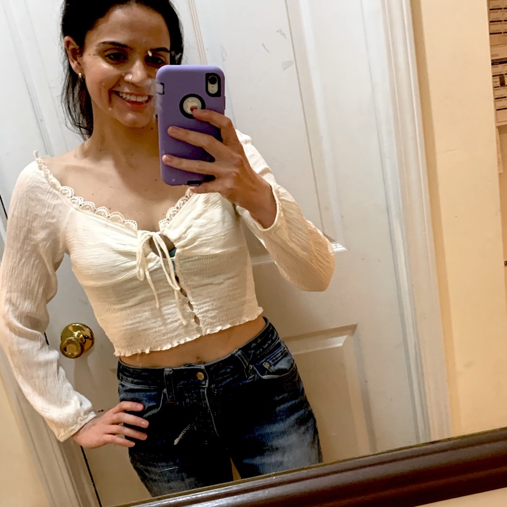 ILLA ILLA Romantic White Blouse